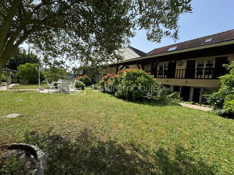 Propriété - 261 m² - 10 pièces