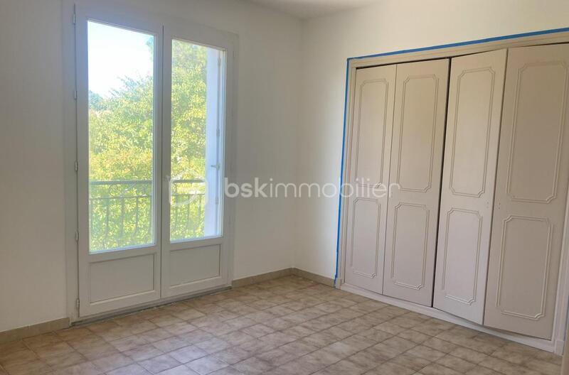 Maison traditionnelle - 160 m² - 8 pièces