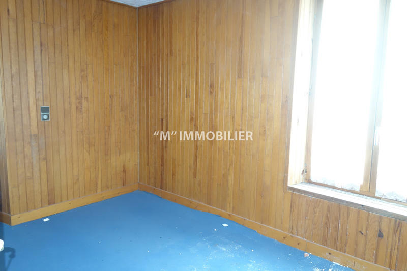 Maison - 215 m² - 8 pièces