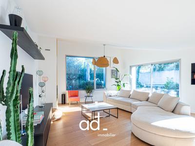 Maison contemporaine - 180 m² - 6 pièces