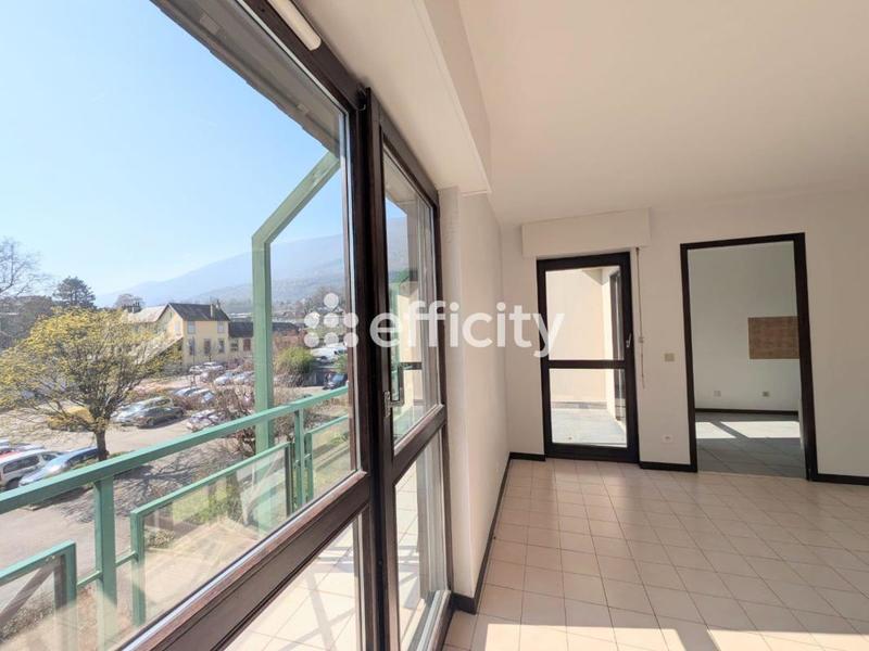 Appartement - 86 m² - 4 pièces