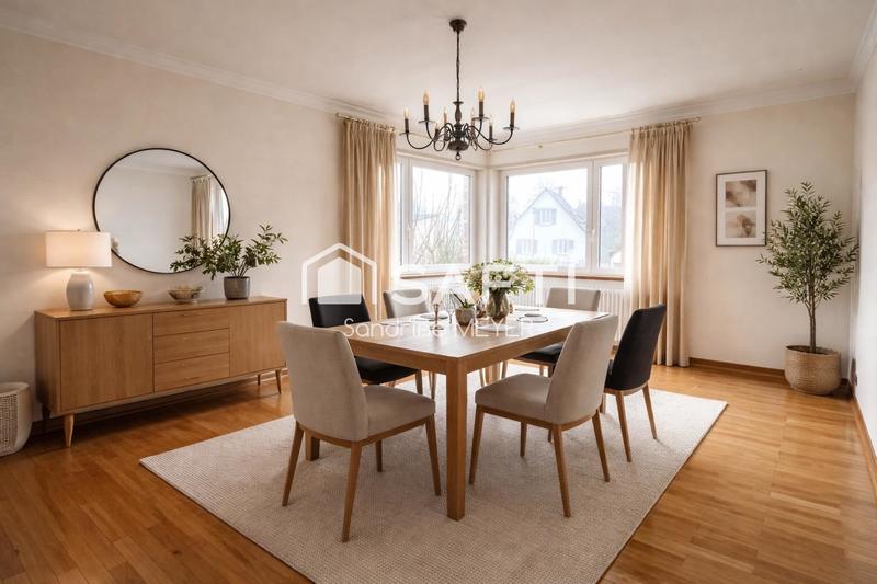 Maison - 226 m² - 7 pièces