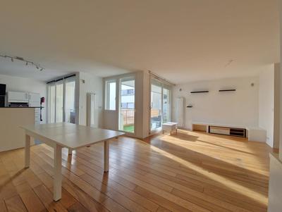 Appartement - 97 m² - 4 pièces