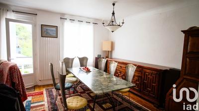 Maison - 98 m² - 5 pièces