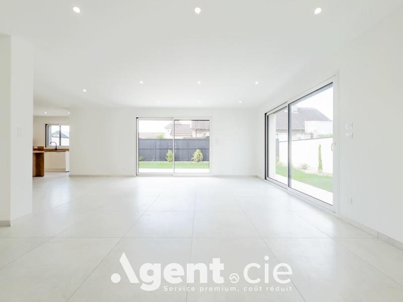 Maison - 142 m² - 6 pièces