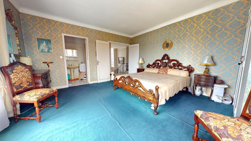 Maison - 177 m² - 6 pièces