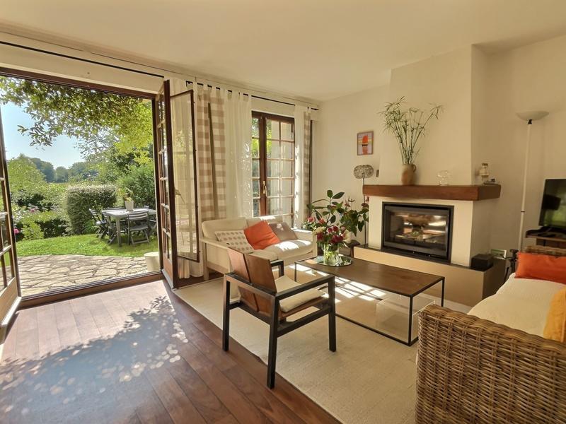 Viager - Maison - 99 m² - 6 pièces