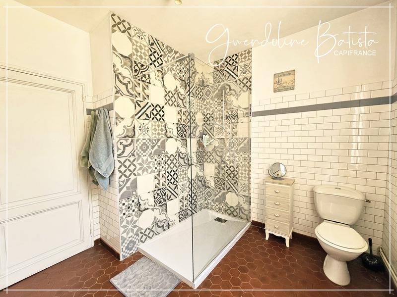 Maison en pierre - 306 m² - 11 pièces