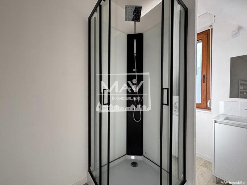 Maison - 92 m² - 3 pièces