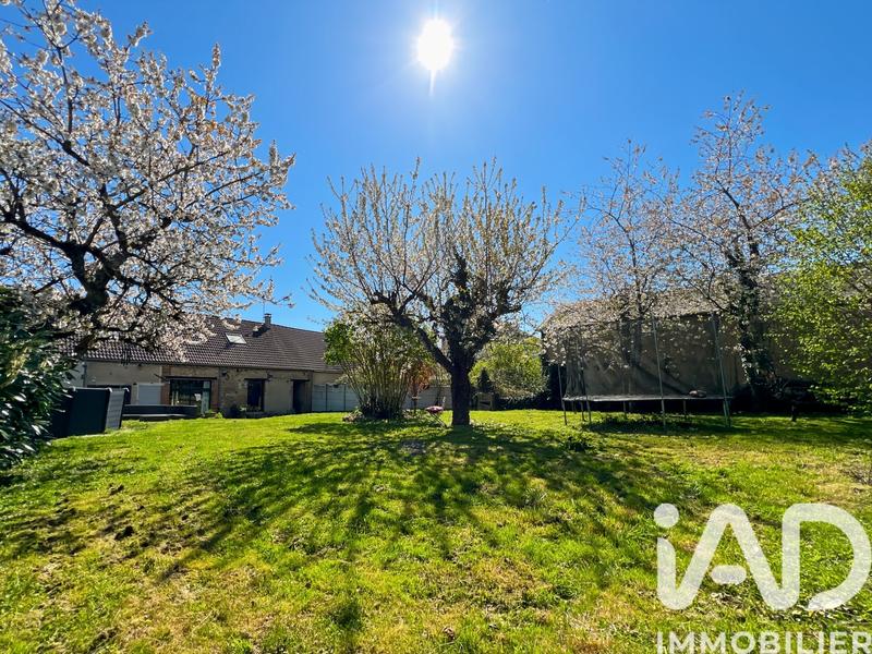 Maison - 211 m² - 8 pièces