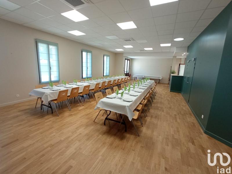 Local commercial - 318 m²