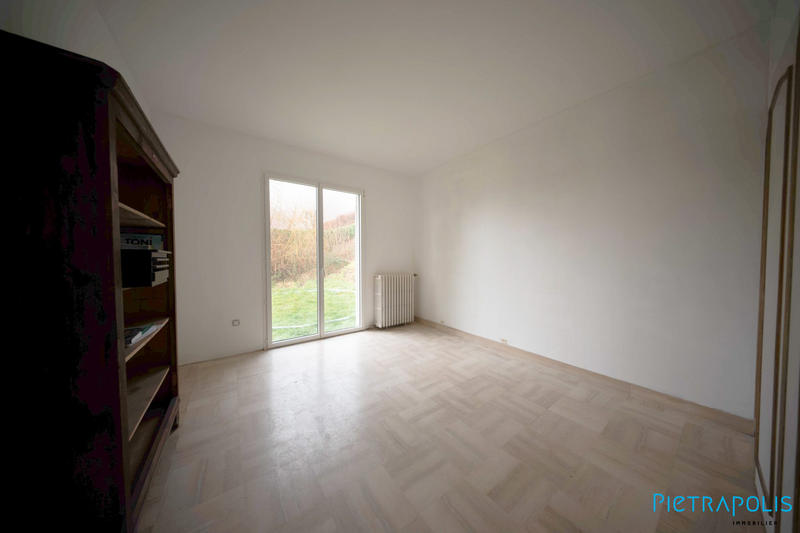 Maison - 185 m² - 7 pièces