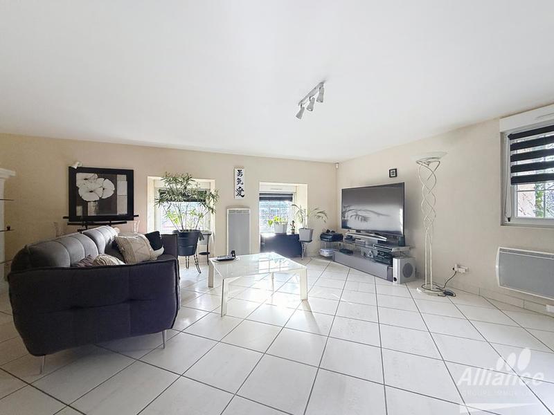 Appartement - 83 m² - 3 pièces