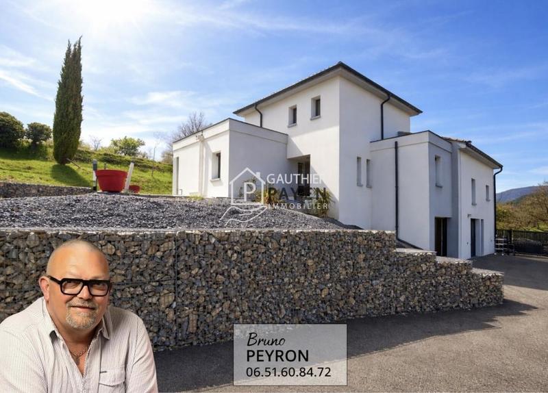 Villa - 202 m² - 7 pièces