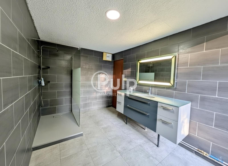 Maison - 82 m² - 5 pièces