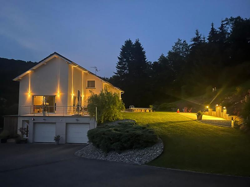 Maison - 165 m² - 9 pièces