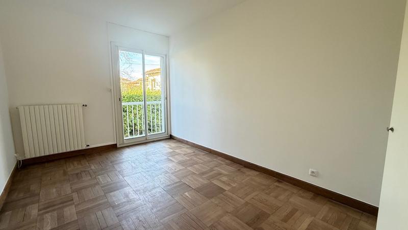 Villa - 242 m² - 7 pièces