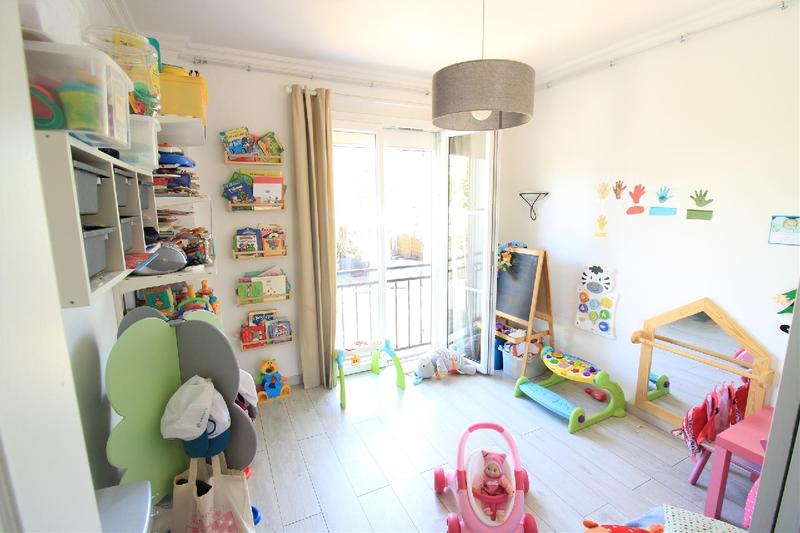 Maison - 220 m² - 7 pièces