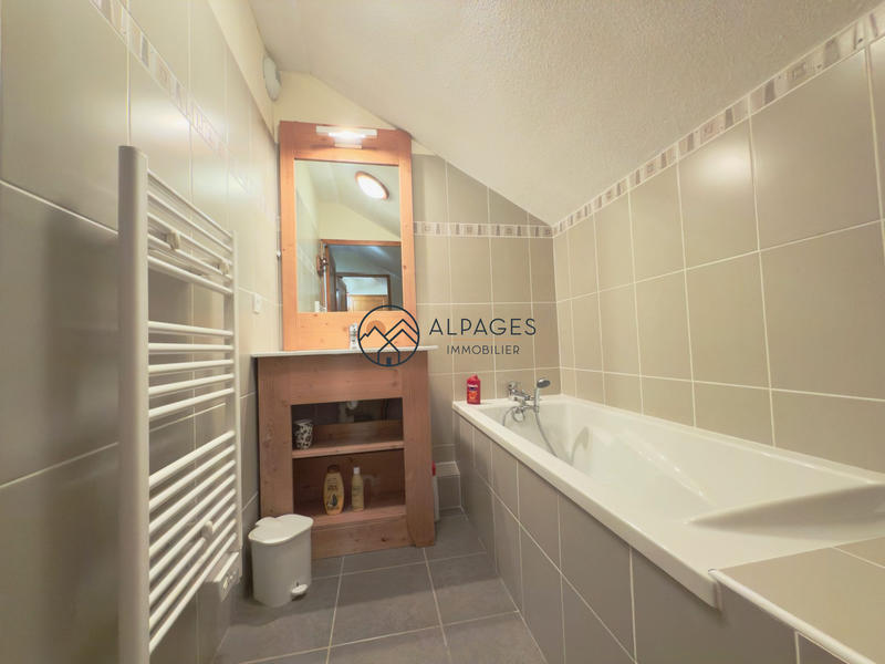 Duplex - 187 m² - 8 pièces