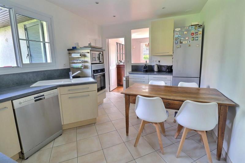 Maison - 184 m² - 8 pièces