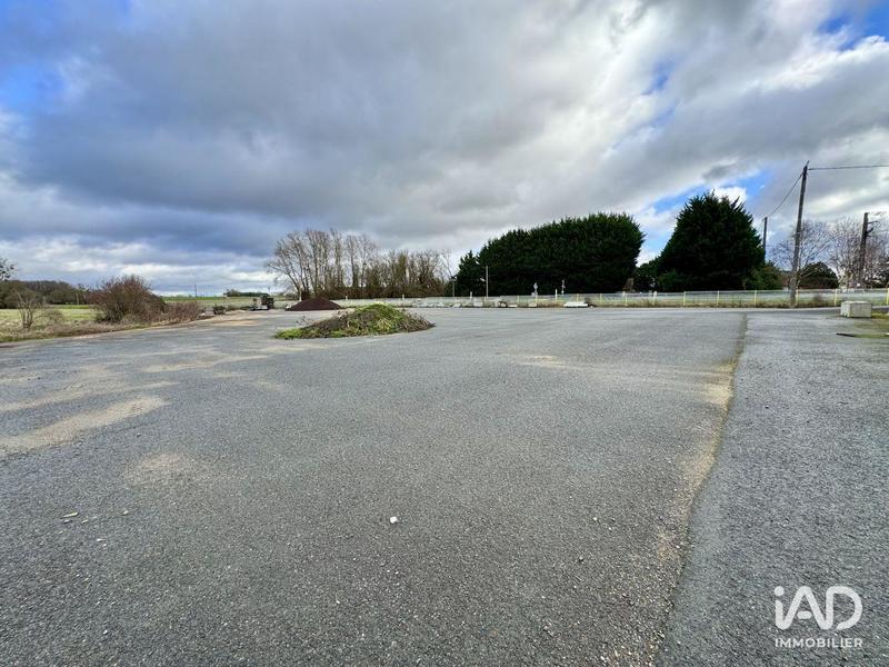 Local commercial - 1 200 m²