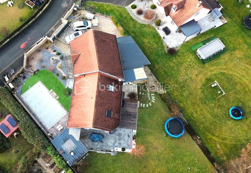 Villa - 180 m² - 5 pièces