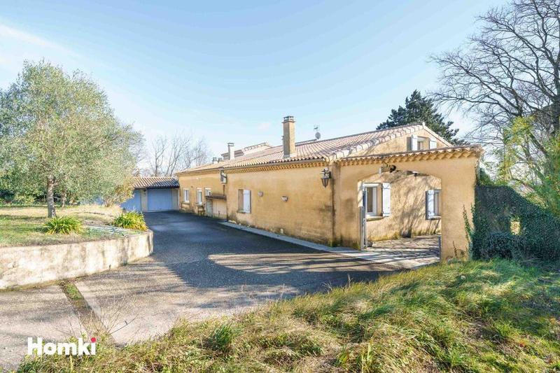 Propriété - 500 m² - 7 pièces