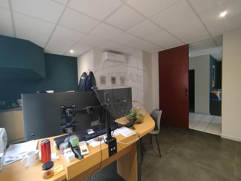 Bureau - 226 m² - 6 pièces