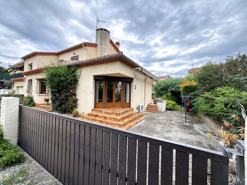 Maison - 180 m² - 6 pièces