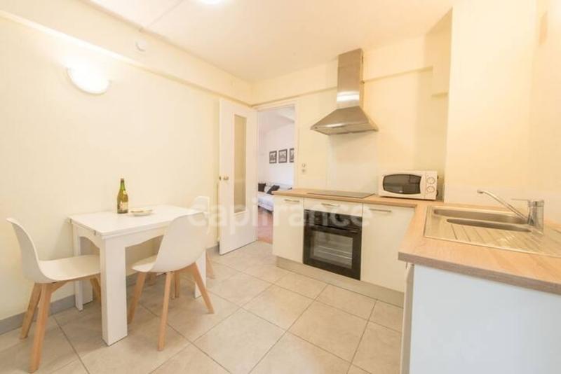 Appartement - 75 m² - 3 pièces