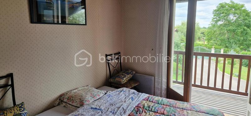 Maison - 200 m² - 8 pièces