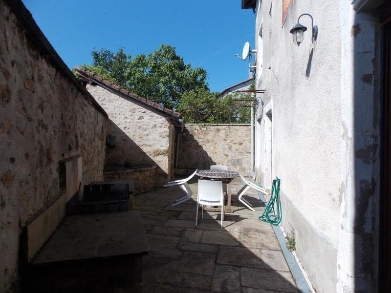 Maison en pierre - 290 m² - 9 pièces