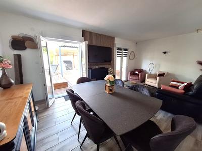 Maison - 83 m² - 4 pièces