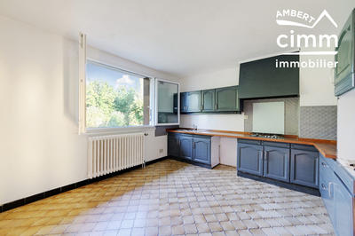 Maison - 143 m² - 6 pièces