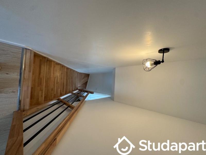 Chambre - 9 m² - 1 pièce