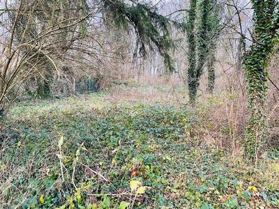Terrain constructible - 2 191 m²