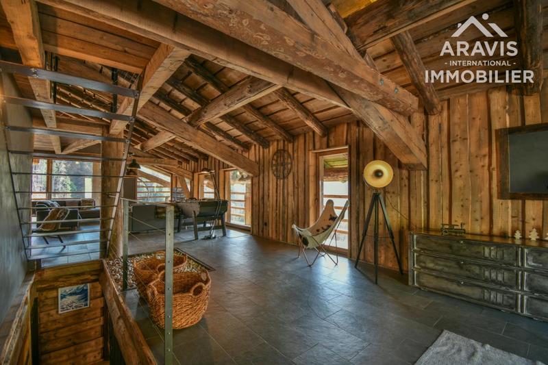 Châlet - 340 m² - 10 pièces