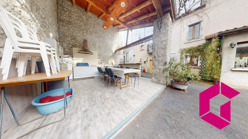 Maison - 158 m² - 5 pièces