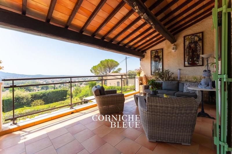 Villa - 168 m² - 3 pièces