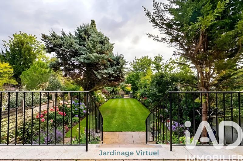 Maison - 160 m² - 9 pièces