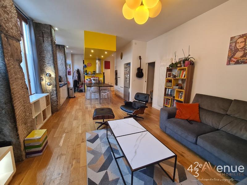 Appartement - 77 m² - 3 pièces