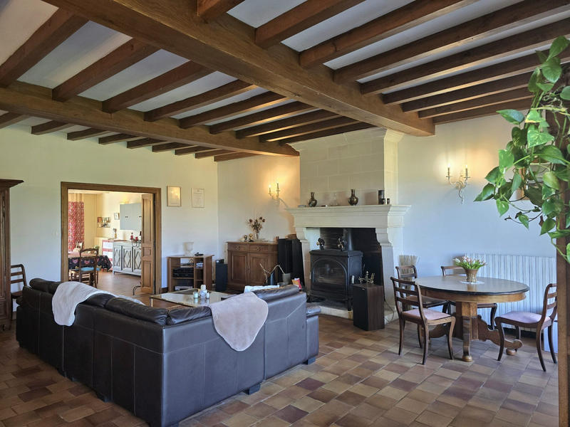 Maison - 254 m² - 8 pièces