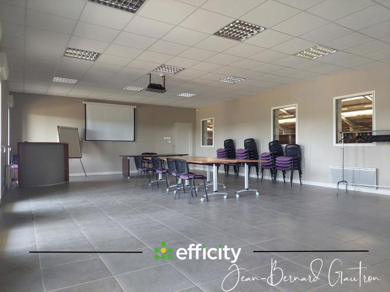 Bureau - 3 800 m² - 3 pièces