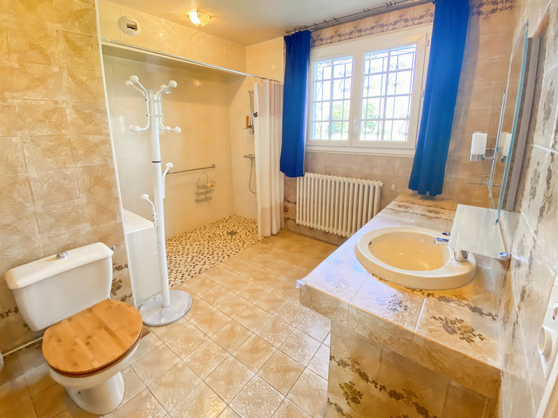 Maison - 192 m² - 6 pièces