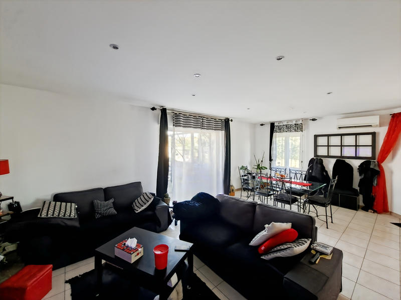 Villa - 90 m² - 4 pièces