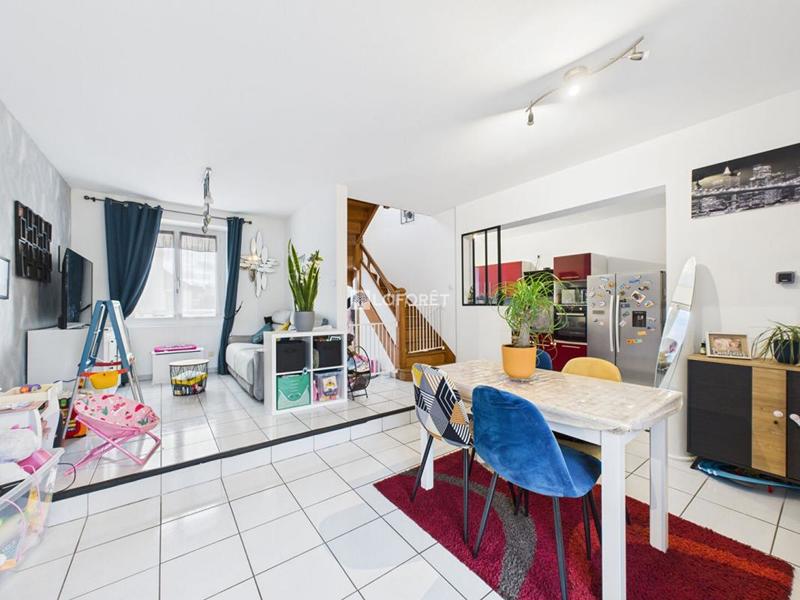 Maison - 85 m² - 4 pièces