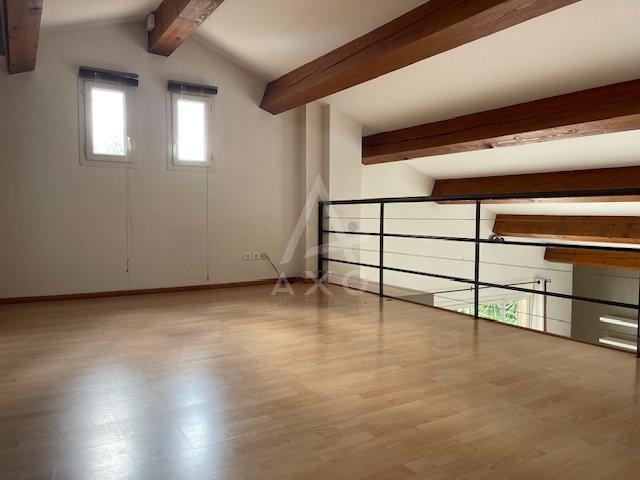 Villa - 145 m² - 6 pièces