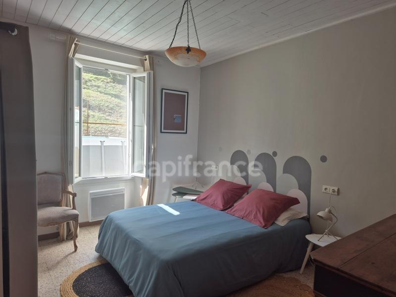 Maison - 104 m² - 4 pièces