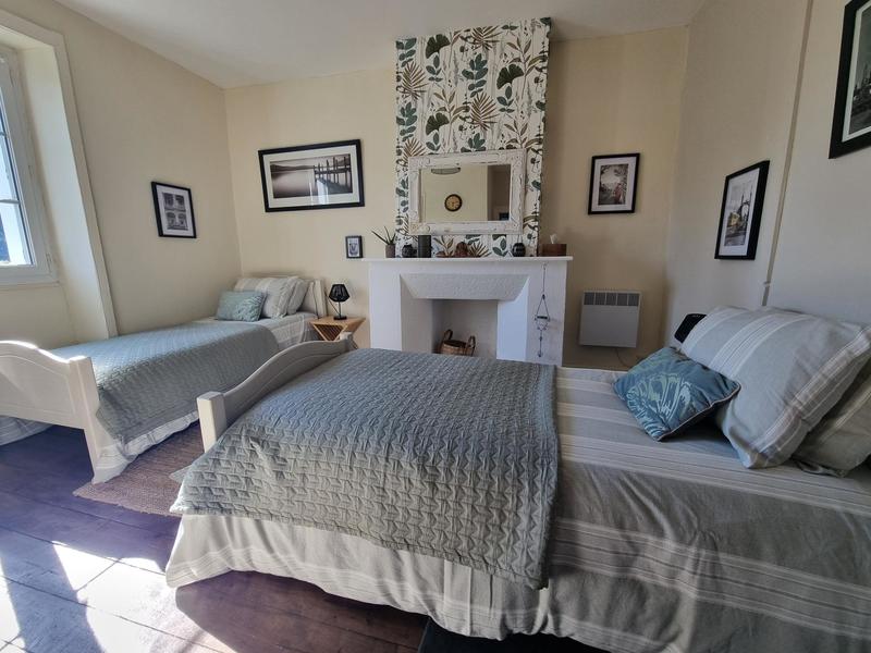 Maison - 220 m² - 7 pièces