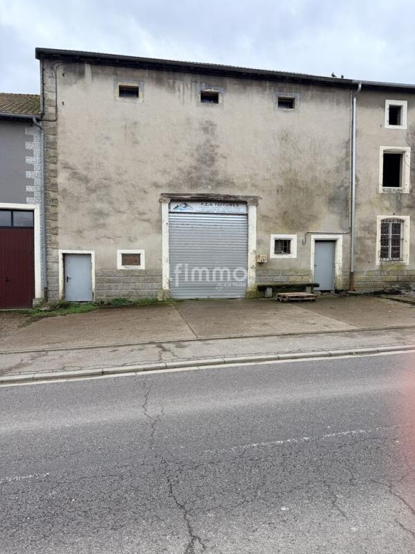 Maison - 250 m² - 1 pièce